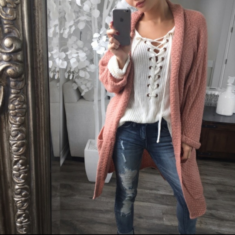 ❌SOLD❌Reposh Ekattire Drop Shoulder knit Cardigan - Picture 1 of 4